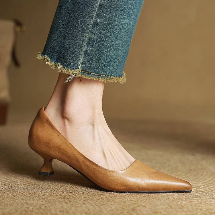 Mirella | Pointed Kitten Heel Court Shoes