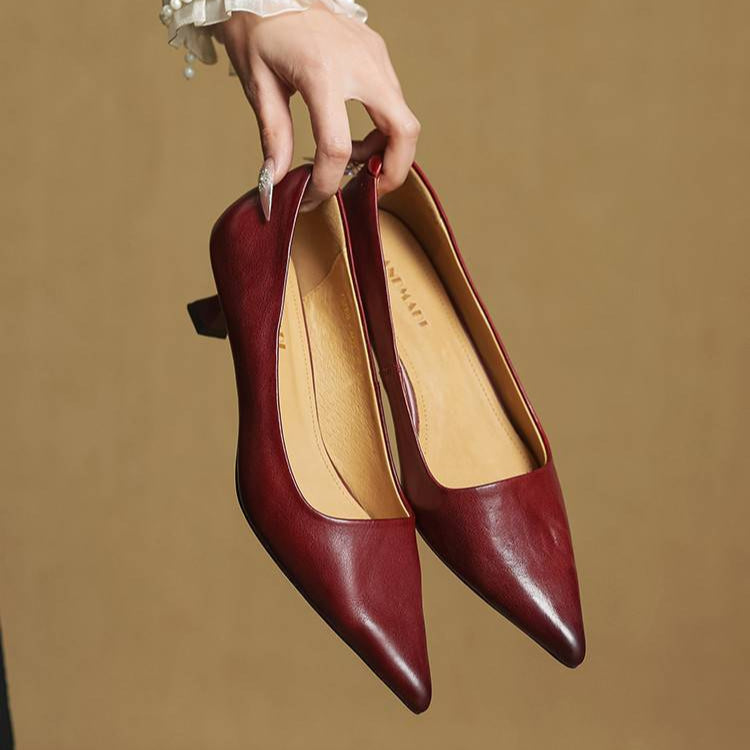 Mirella | Pointed Kitten Heel Court Shoes
