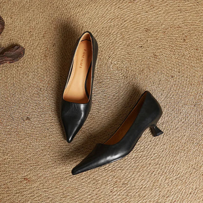 Mirella | Pointed Kitten Heel Court Shoes
