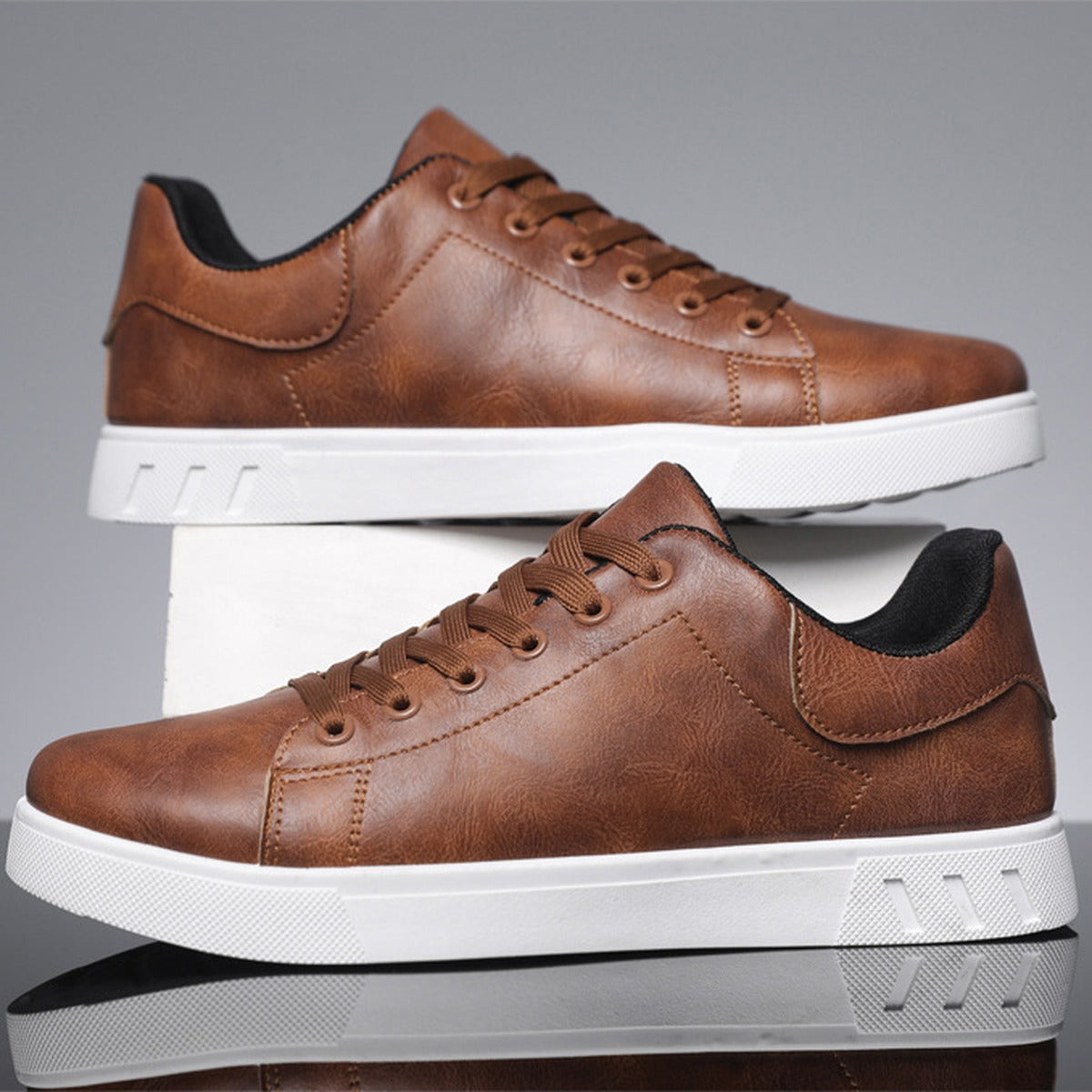 Harlan men's smart casual trainers in brown