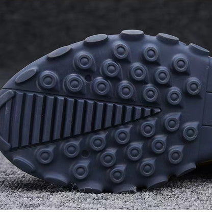 Non-slip AeroStride rubber sole