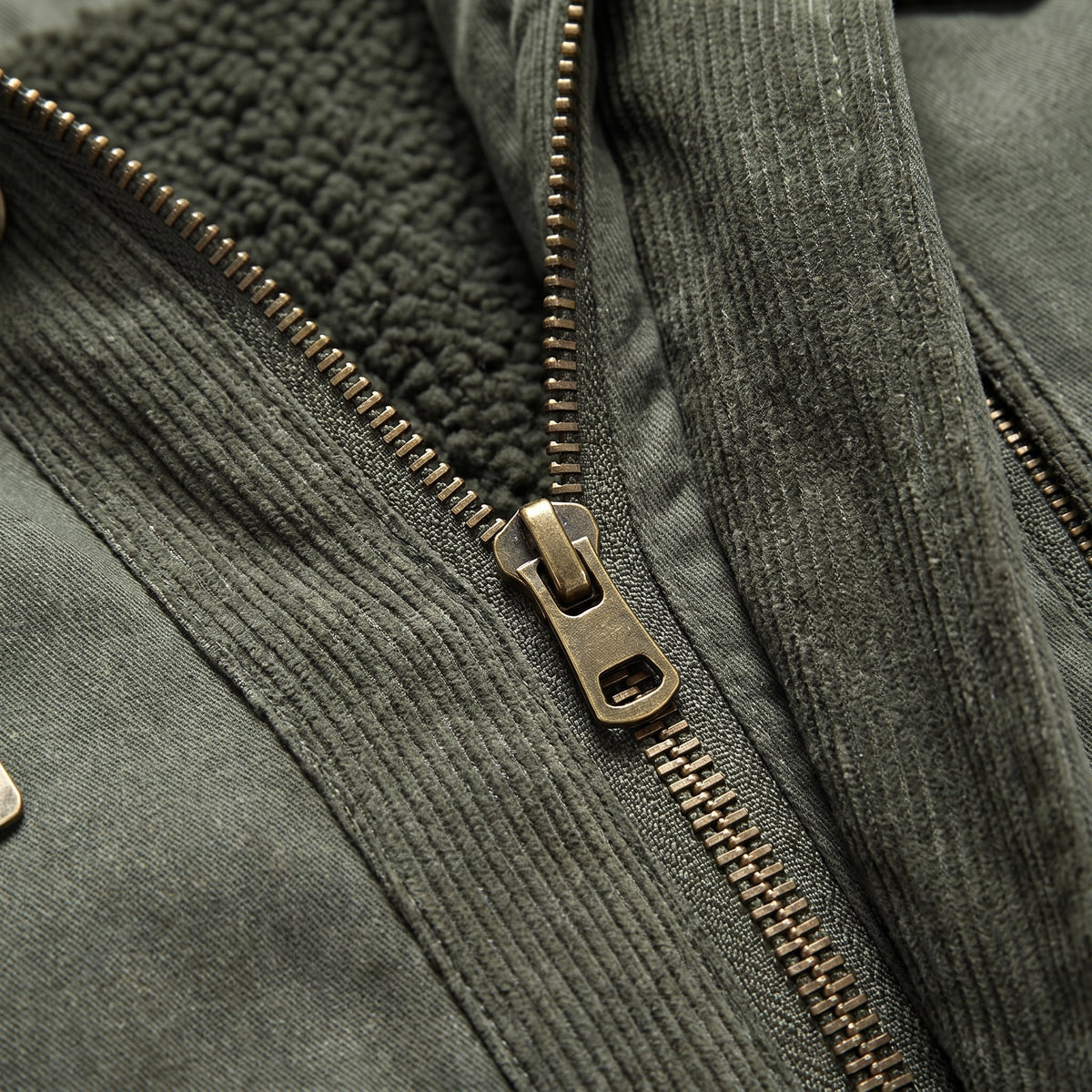 Kingsley parka detail: heavy-duty metal zip