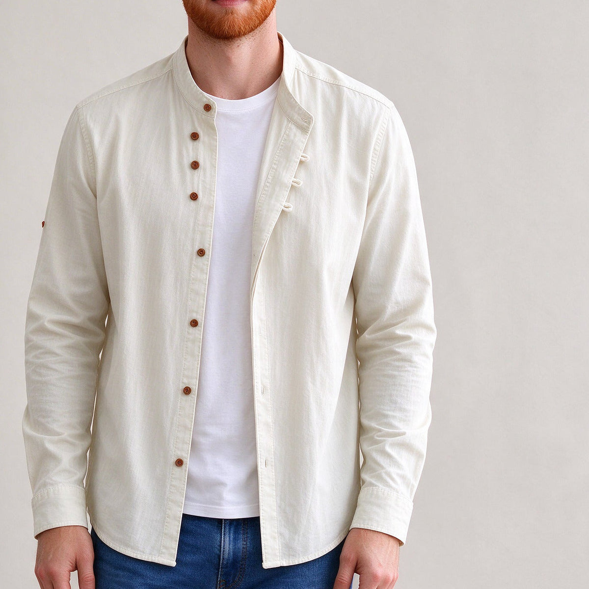 Kanata band collar shirt in White - front view