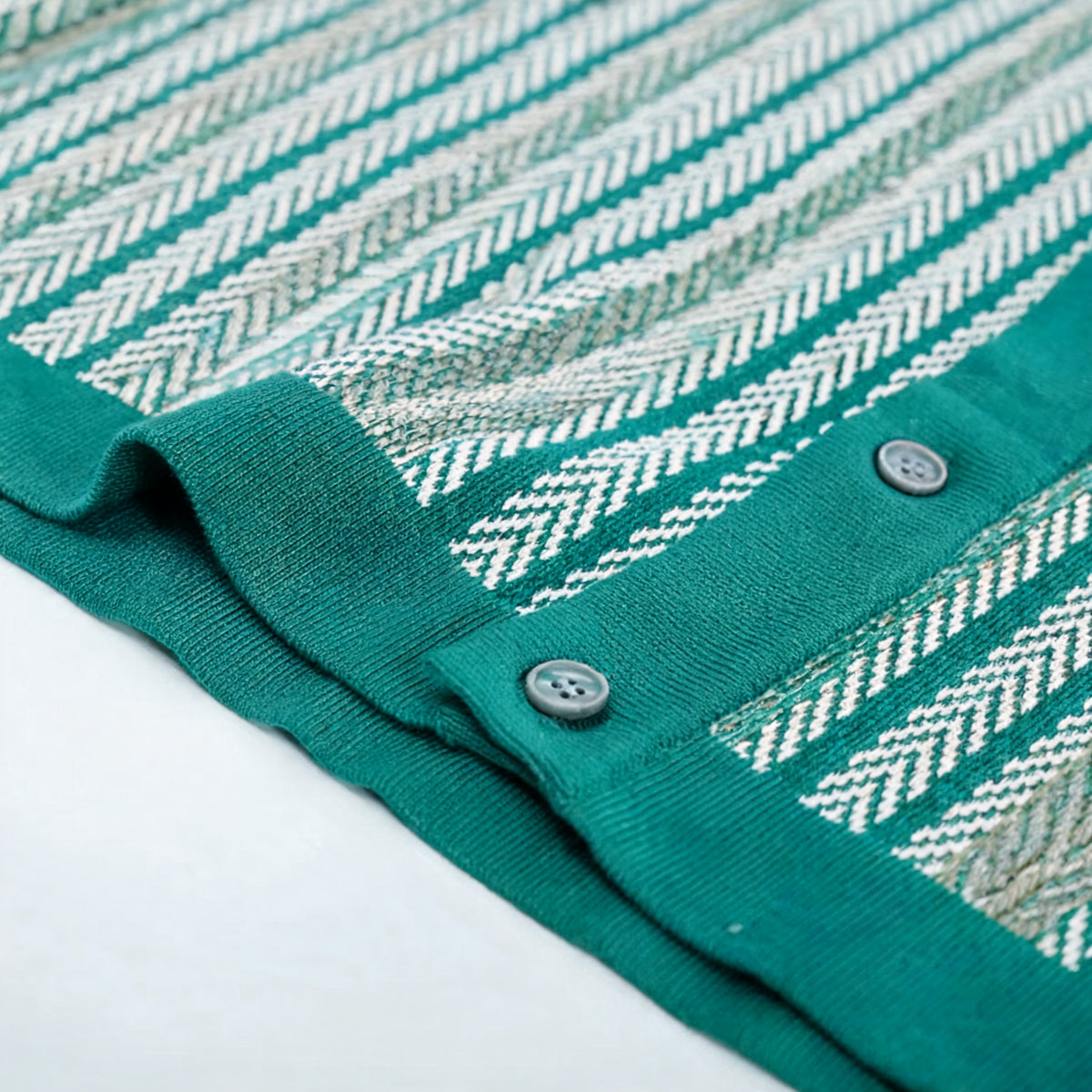 Lorenzo Retro Knit Button-Up Shirt in Green - ribbed hem