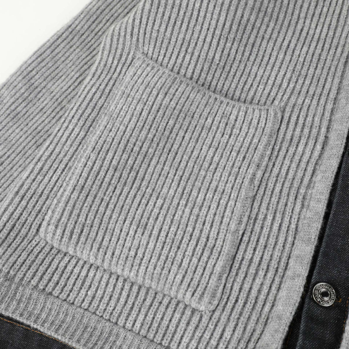 Front patch pocket and ribbed knit texture