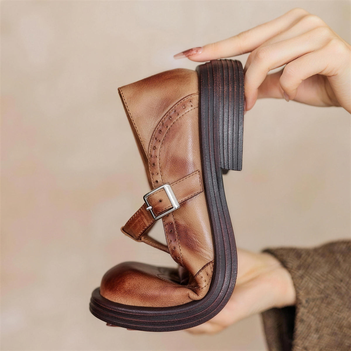 Valda - Elegant Leather Shoe