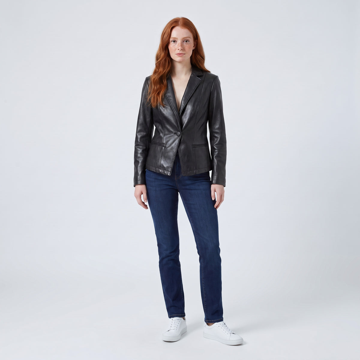 Vera fitted leather blazer in black, front view