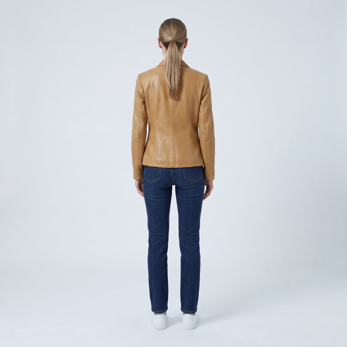 Vera fitted leather blazer in brown, back view